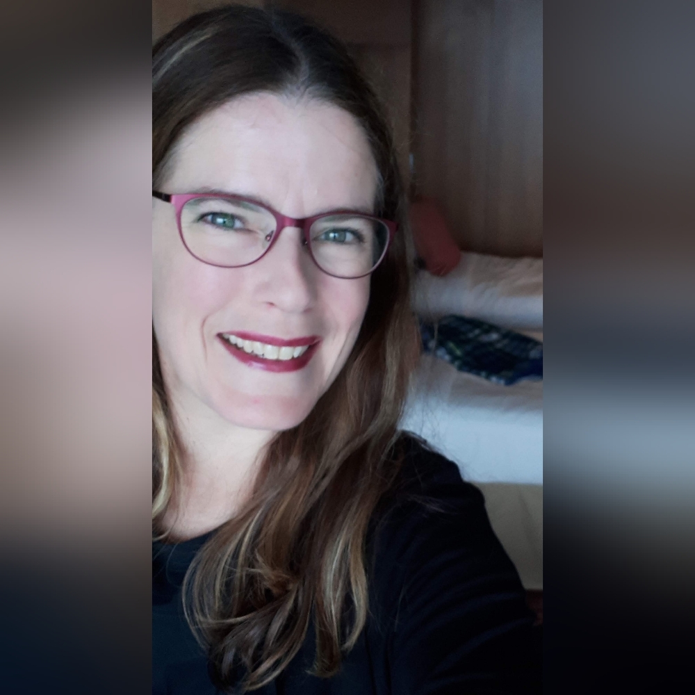 Meet your Posher, Jennifer